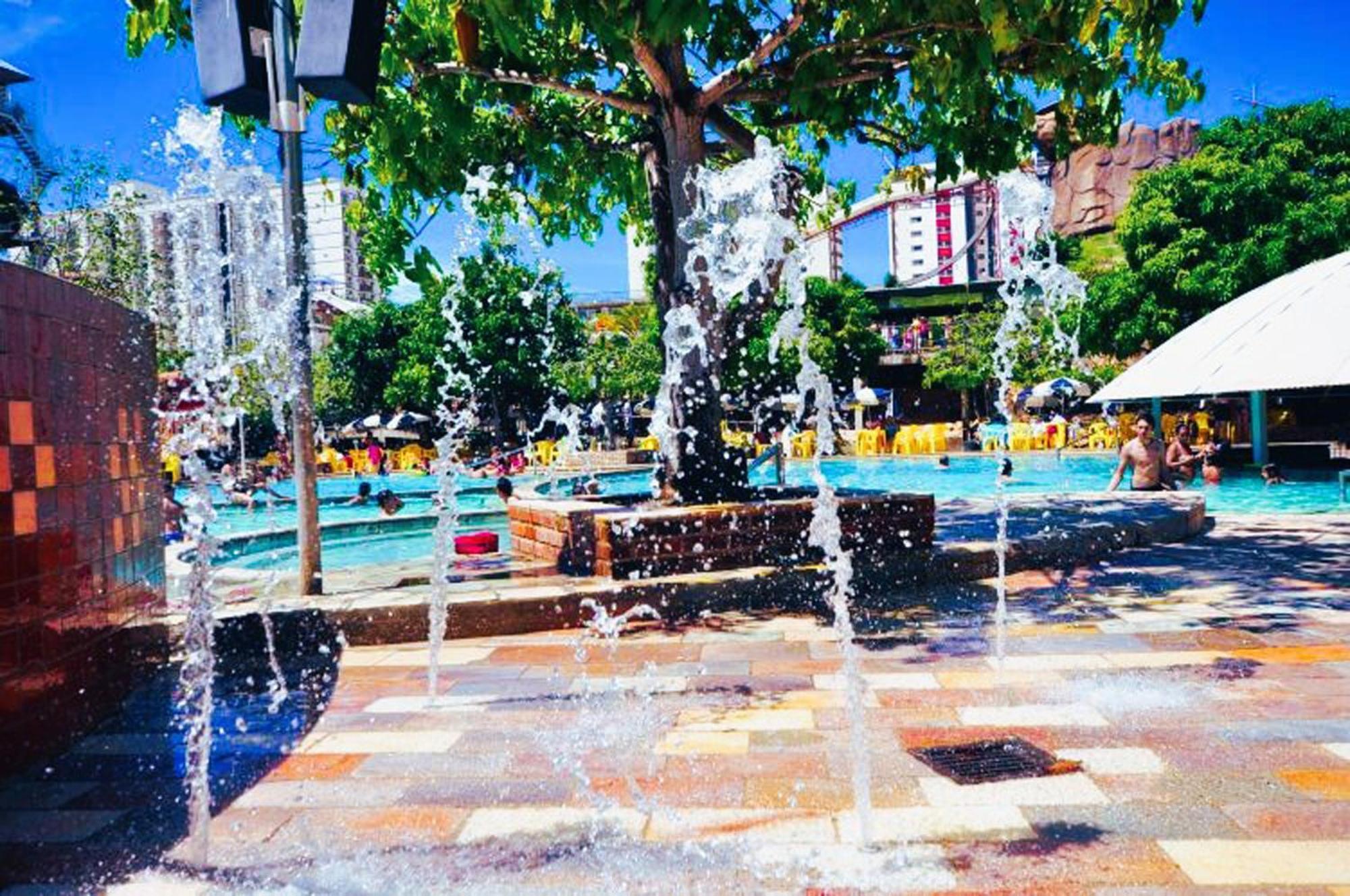 Lacqua Diroma Oficial - Diroma Acqua Park Incluido - Com Roupa De Cama E Banho Caldas Novas Buitenkant foto